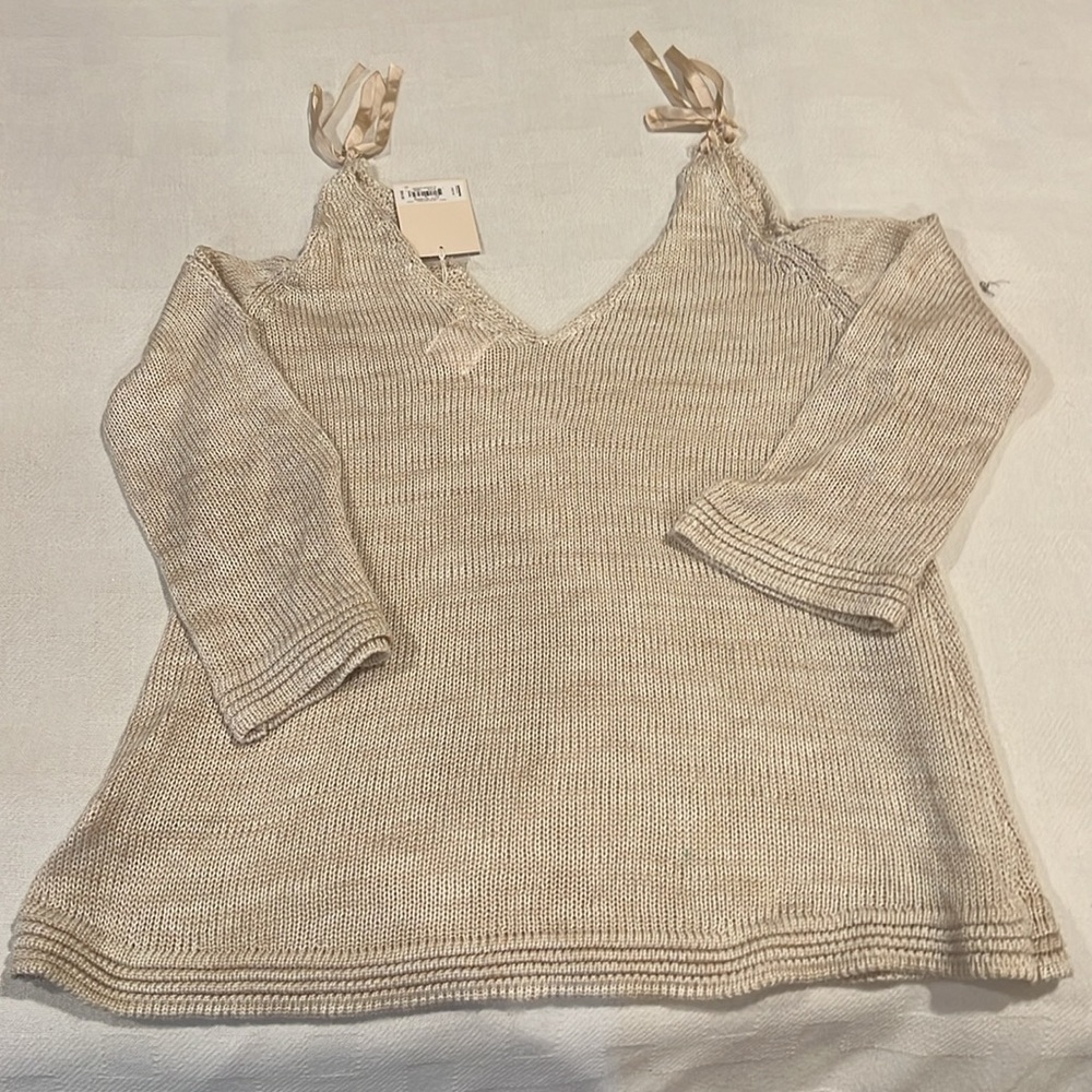 Lauren Conrad open shoulder sweater - Picture 6 of 7
